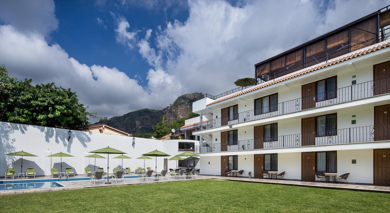 Hotel Las Puertas De テポストラン エクステリア 写真