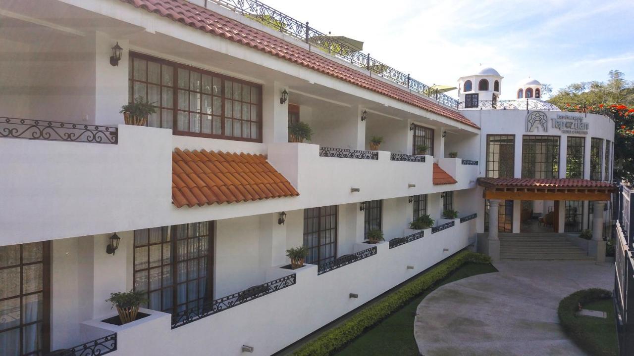Hotel Las Puertas De テポストラン エクステリア 写真